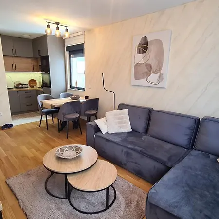 Apartmán Free Garage *