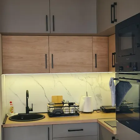 アパート Free Garage *