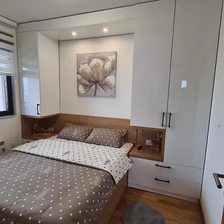 Apartmán Free Garage