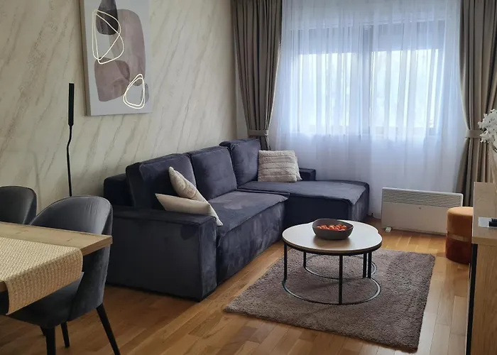 Free Garage Zlatibor