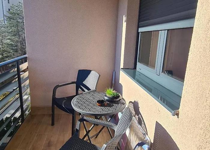 Free Garage Apartmán