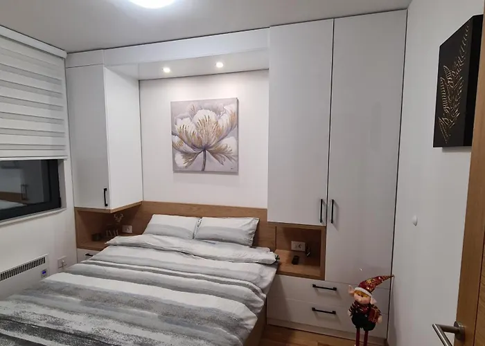 Free Garage Apartmán